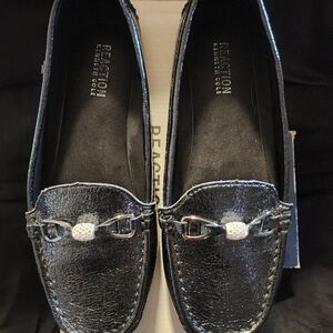 REACTION KENNETH COLE FLAT LOAFERS SIZE 8.5 WITH BLING DESIGN